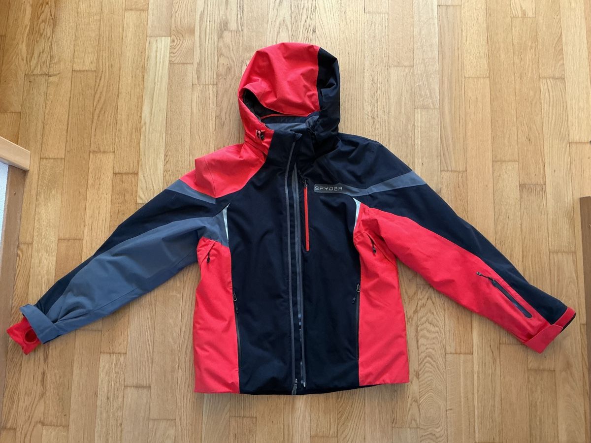 Spyder Giacche: Skijacke Spyder Gr. M – Usato da Münchenwiler venduto da Shilah