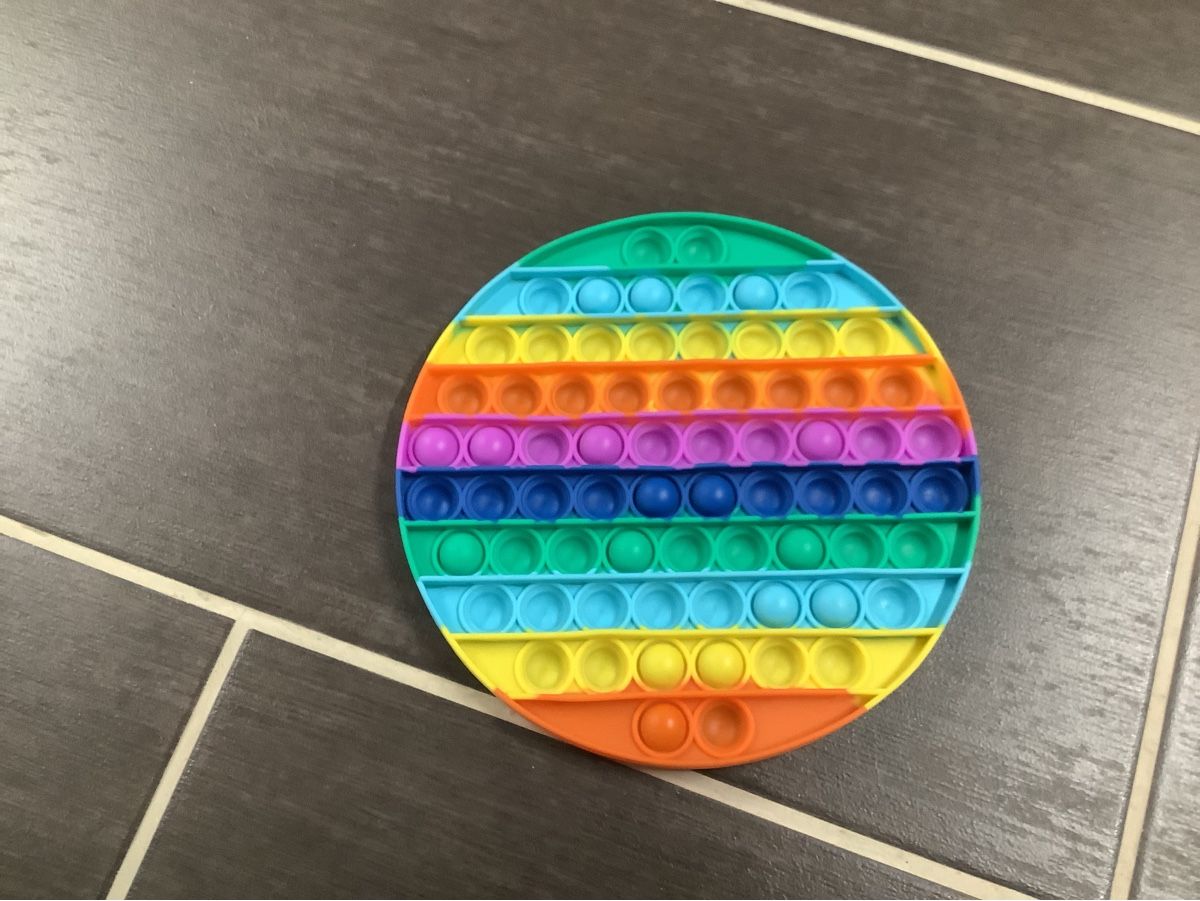 Giocattoli: Pop it Fidget Spielzeug 20cm Durchmesser – Usato da Brugg AG venduto da Sweety_pie 3