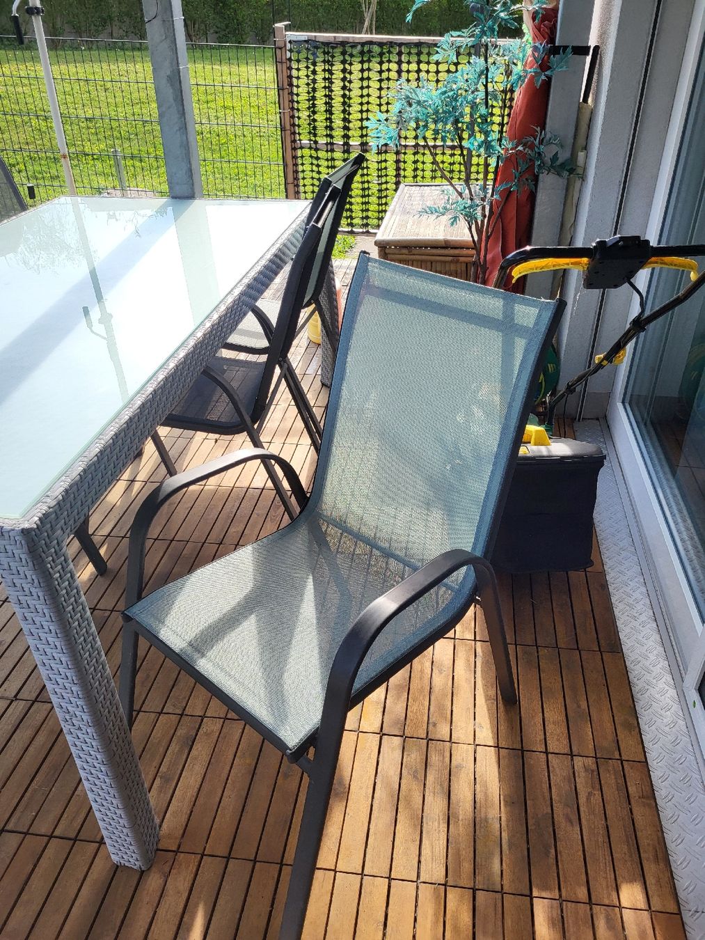 Tischset: Grosser Gartentisch mit 6 Stühlen – Gebraucht aus Büetigen von Djtomekk1 2