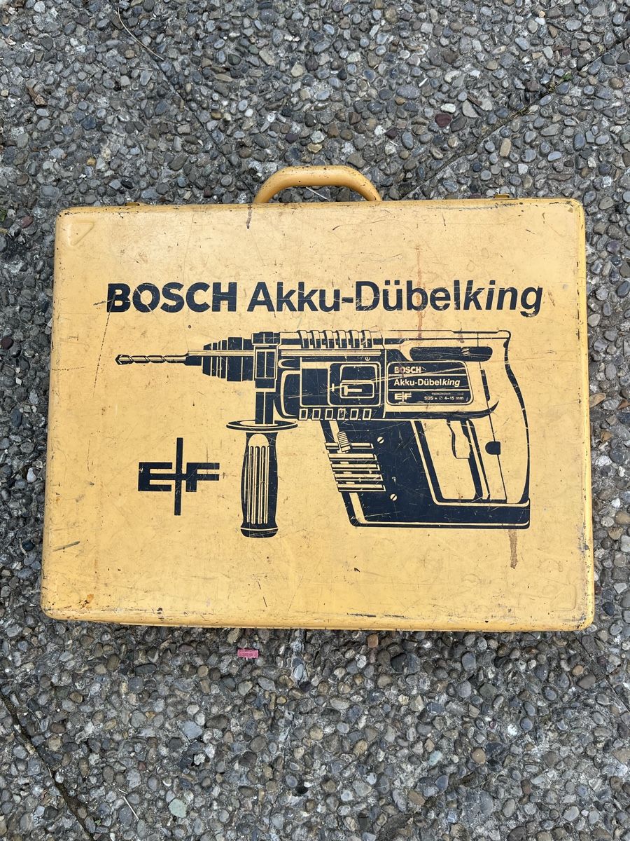 Bosch Perceuses: BOSCH Akku-Dübelking defekt – Défectueux à Fischingen par nat_9qn7 2