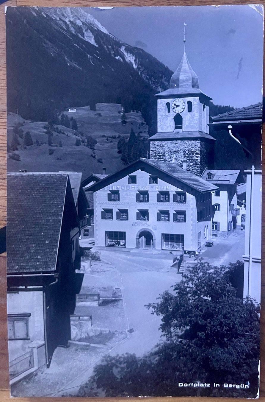 Cartoline postali: BERGUN - Dorfplatz 1956 – Usato da Lutry venduto da Ediego