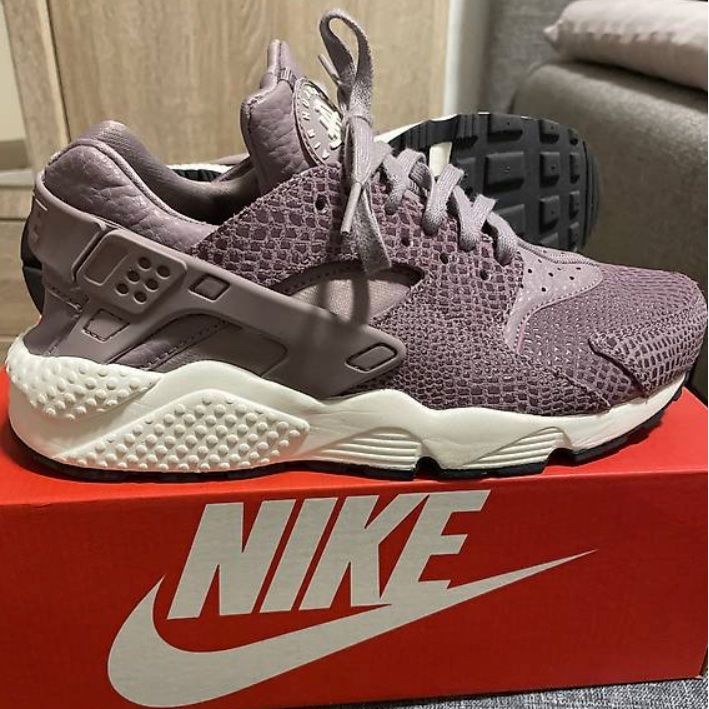 Nike Scarpe da donna: WMNS Nike air huarache run – Usato da Schmitten FR venduto da dia_y5nx 1