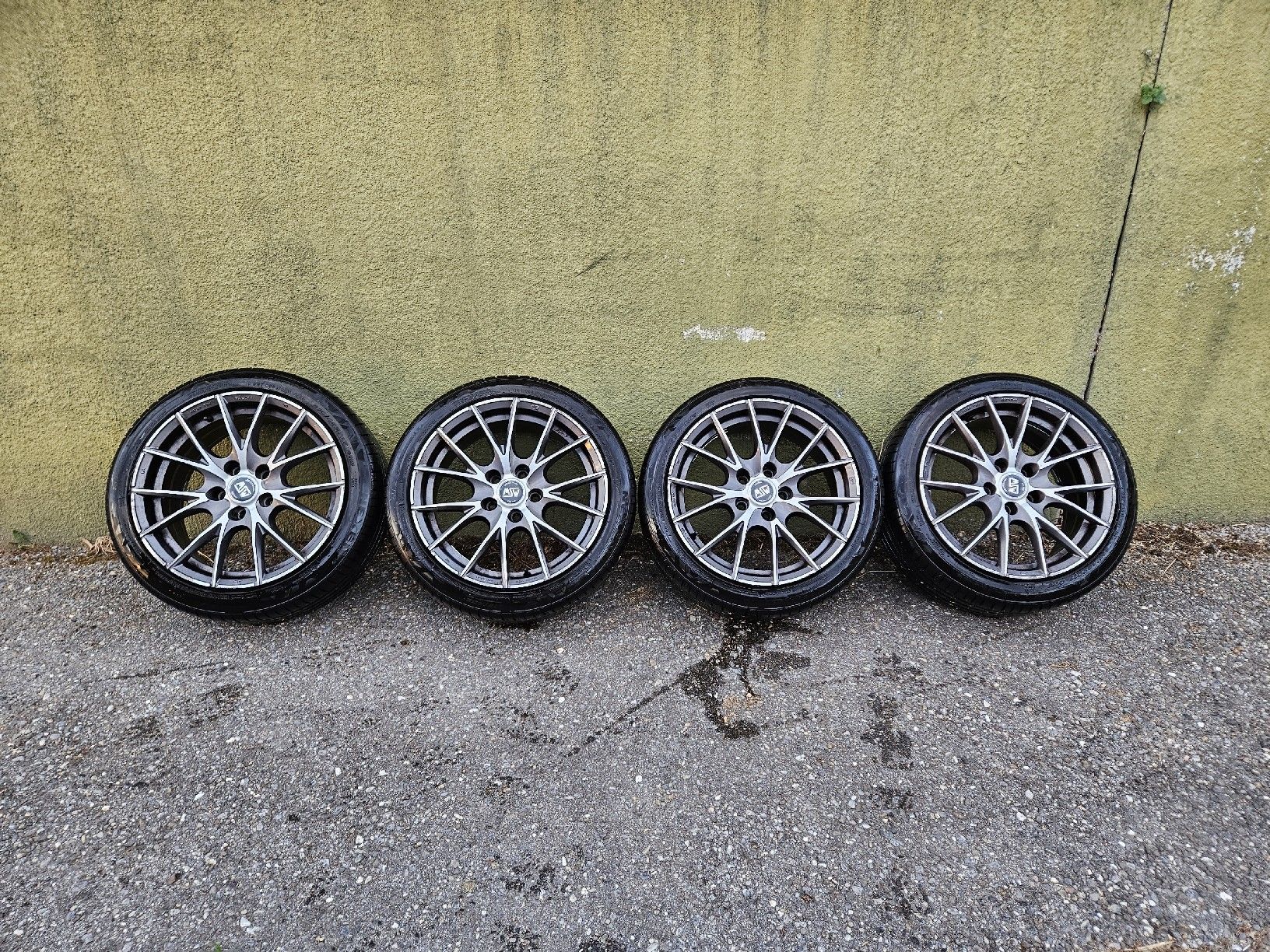 Pneumatici & Ruote complete: Opel corsa opc Sommerräder – Usato da Oberdiessbach venduto da Roenuu