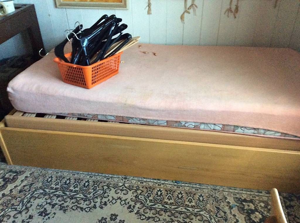 Letti: Gästebett – Usato da montlingen venduto da luchingerabit