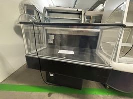 Offener Kühlschrank