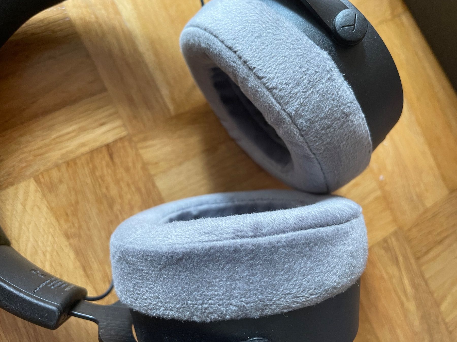 Beyerdynamic Kopfhörer: Beyerdynamic DT 700 PRO X - Casque studio – Gebraucht aus Martigny von  6