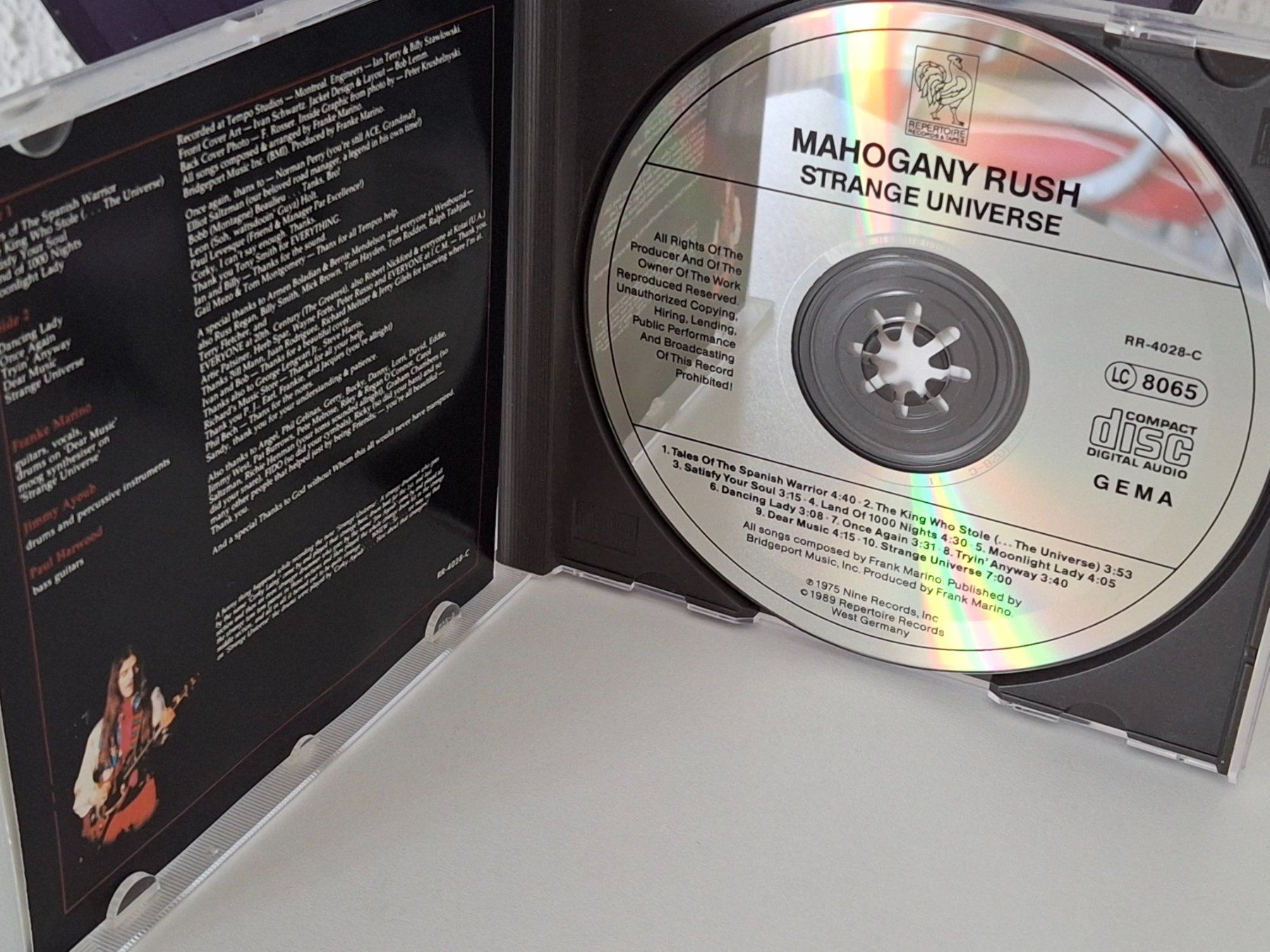 CD: CD Mahogany Rush - Strange Universe  /  Prog. Rock – Usato da Aarberg venduto da Jackup1 2
