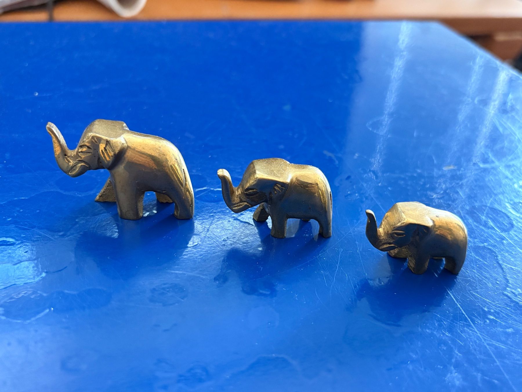 Tutte le decorazioni: 3 Elefanten Figuren – Usato da Spreitenbach venduto da SwissTradeMan 2