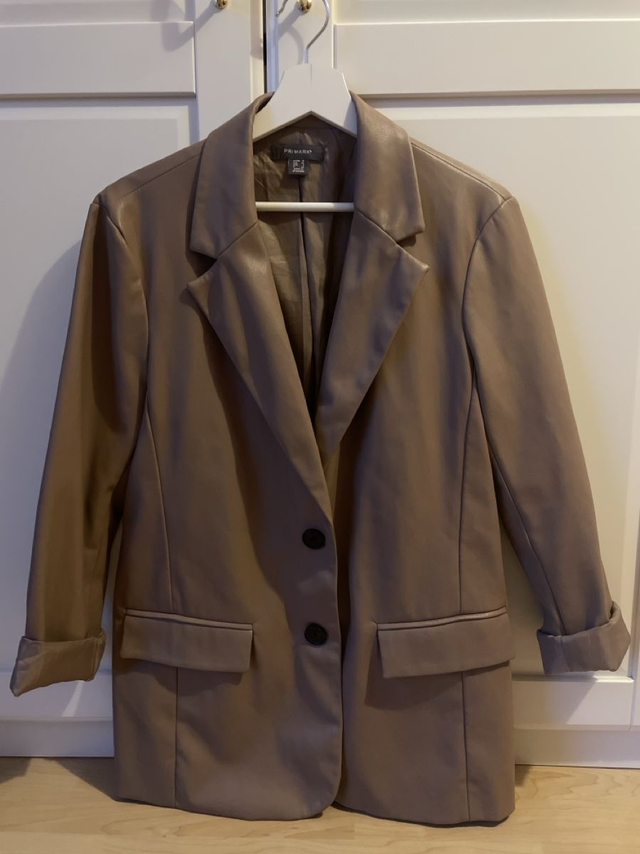 Primark Giacche: Kunstleder-Blazer von Primark, Grösse 40/M – Nuovo (secondo la descrizione) da Sissach venduto da nelimas