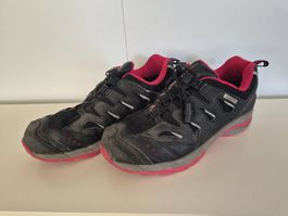 Wanderschuhe/ Trekkingschuhe 38