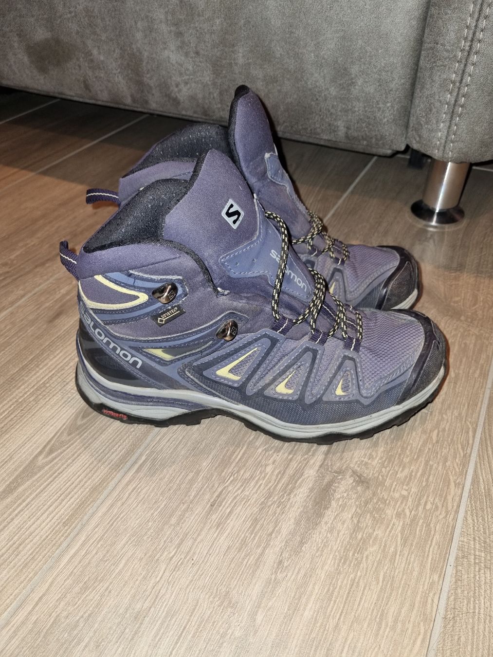 Salomon Scarpe da donna: Wanderschuhe Salomon Gore-Tex Grösse 37.5  – Usato da Brügg BE venduto da Delfin79 1