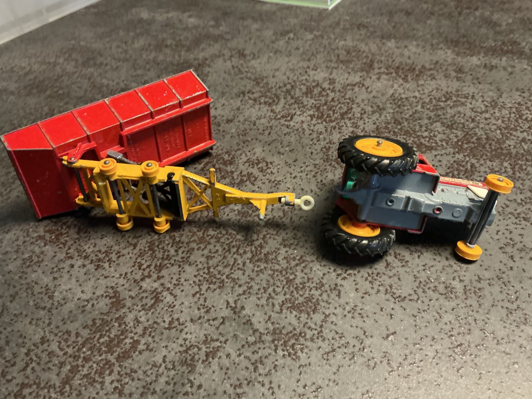 Matchbox Modellini d'auto: Matchbox Traktor mit Anhänger 1970 – Usato da Horw venduto da adler65 4