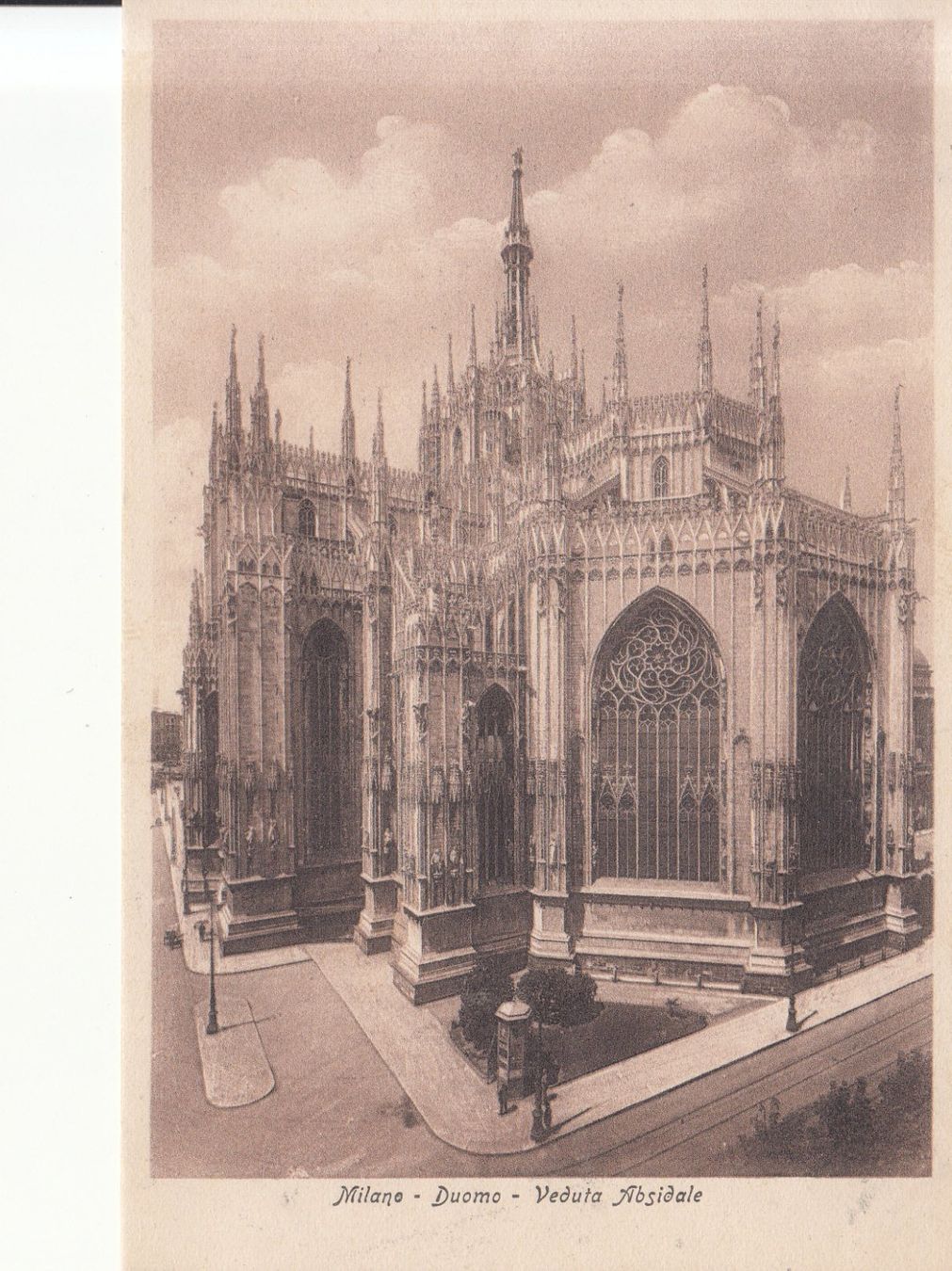 Cartoline postali: Milano ca. 1920 – Usato da Bürglen TG venduto da StampGraf