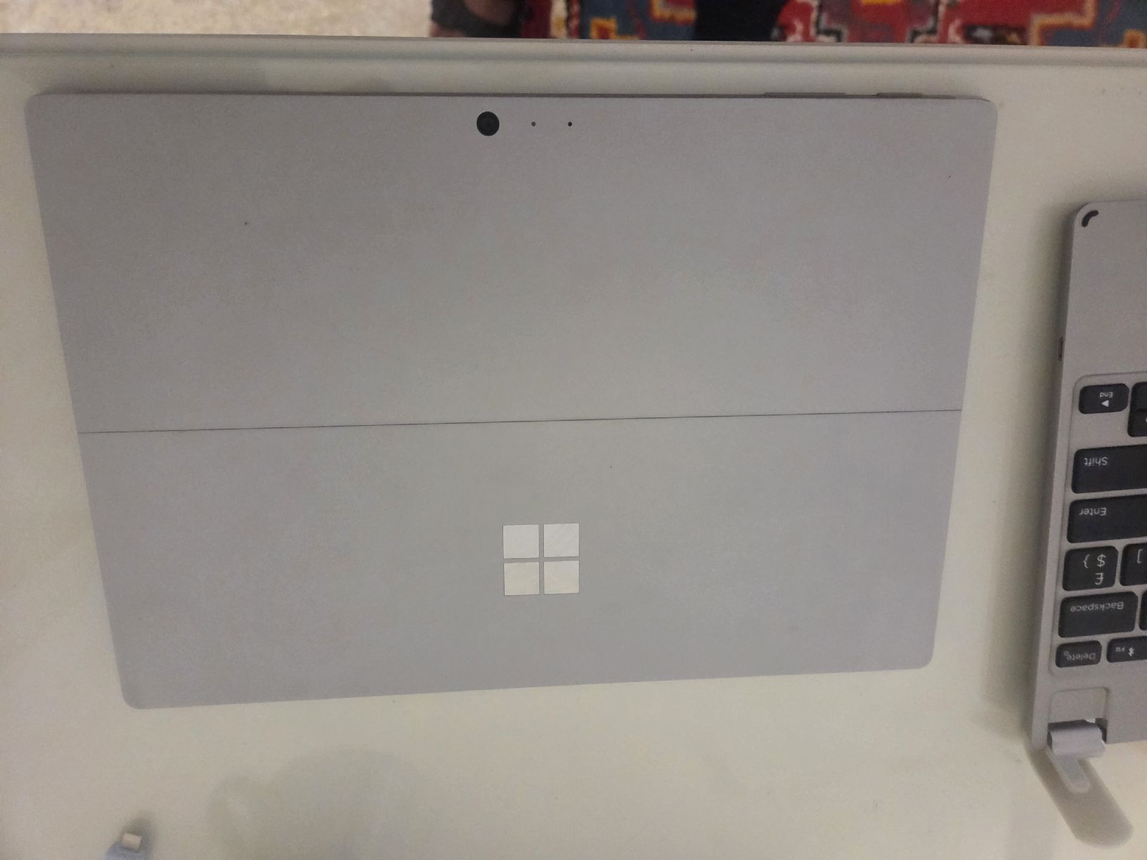 Microsoft Tablet PC: Microsoft Surface Pro mit i7 Prozessor 8GB RAM Windows 10 Pr – Usato da Flawil venduto da Hamdia12 8