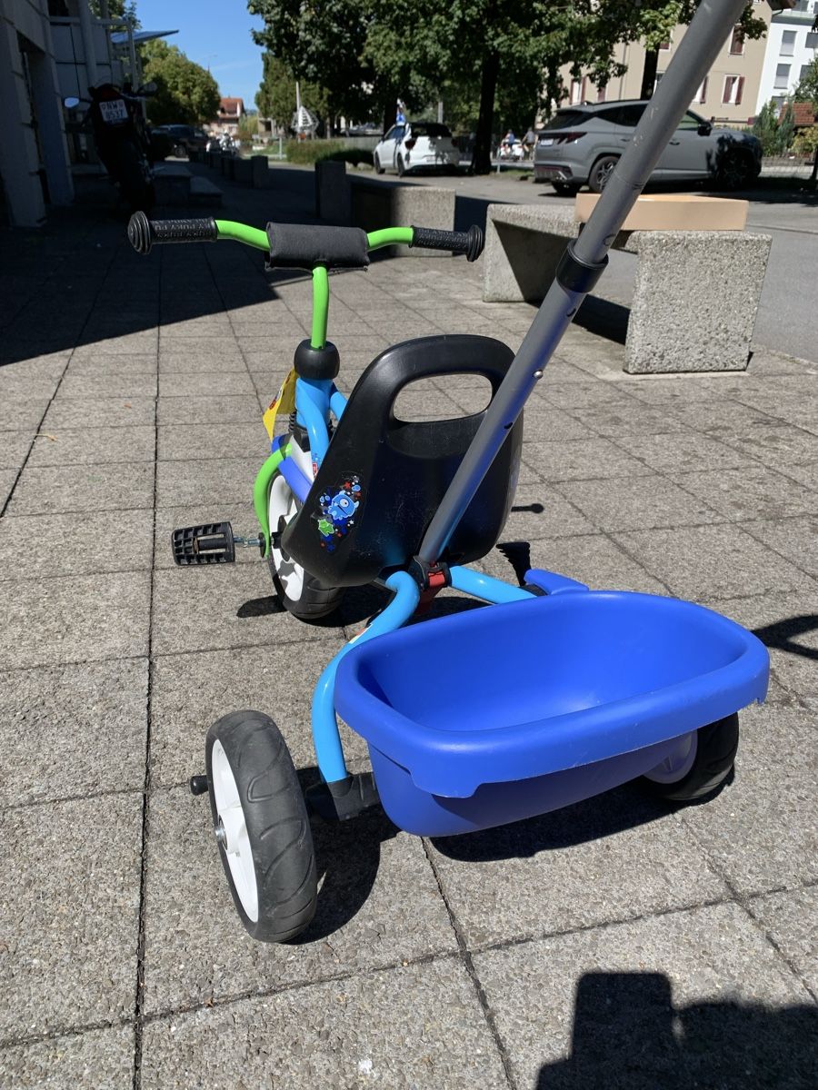 Puky Veicoli per bambini: Puky Dreirad mit Schiebestange – Usato da Stansstad venduto da goodmorninglucerne 4