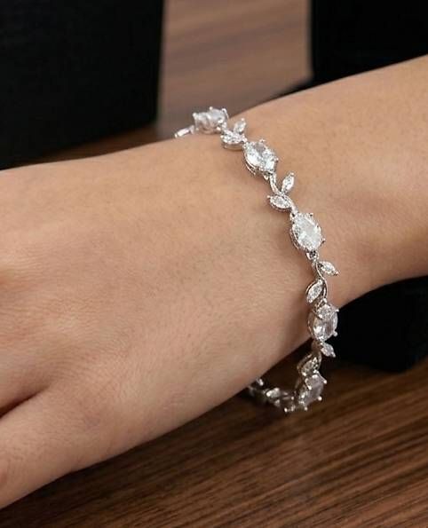 Bracciali & Braccialetti: Bracciale elegante da donna  nuovo – Nuovo e nell'imballaggio originale da Genestrerio venduto da reh_6dbw 2