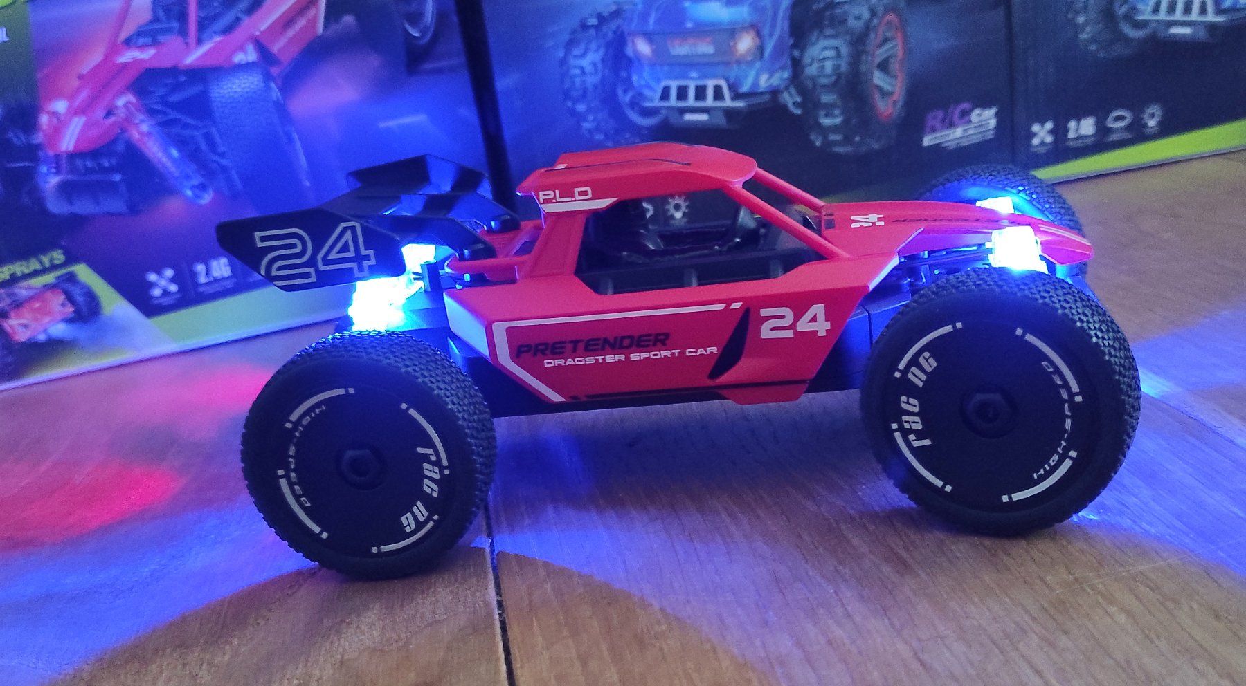 RC Modellbau: RC Auto Rennwagen Rot mit Sprühnebel-Effekt – Neu und originalverpackt aus Baar von Cooltango 1