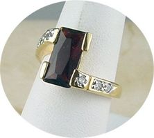 8,00 CT - Granat CZ & 1,00 CT - Cubic Zirkonia (JRG-0173)