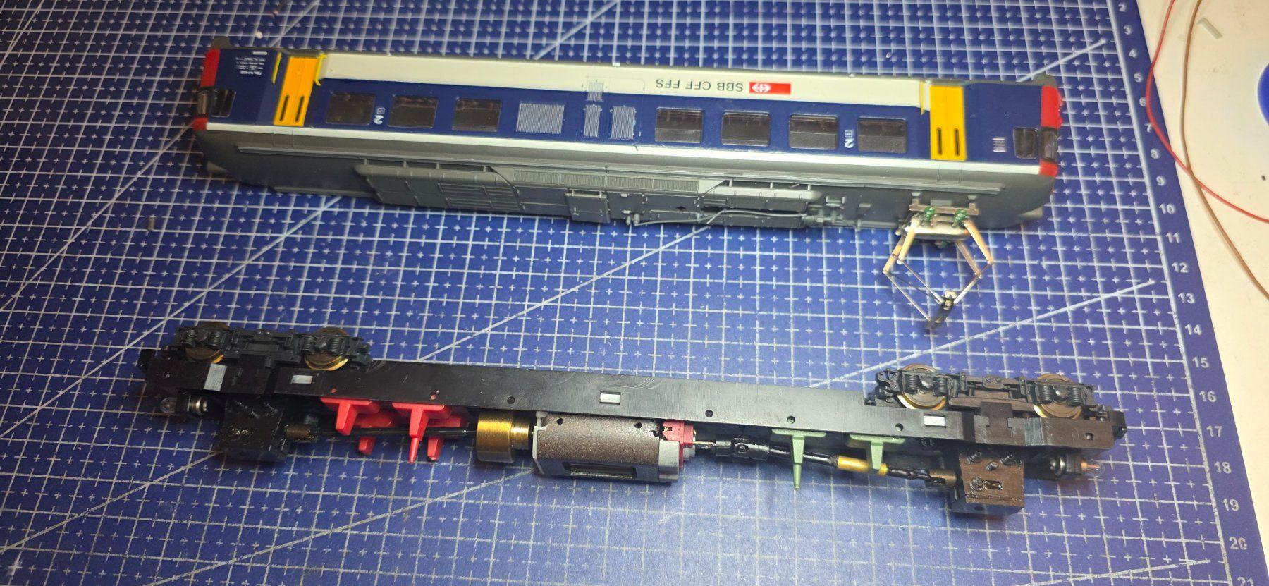 Lima Modelleisenbahnen: Lima RBe4/4 1452 HO/DC ersazteile – Gebraucht aus Hochfelden von Danizh0 2