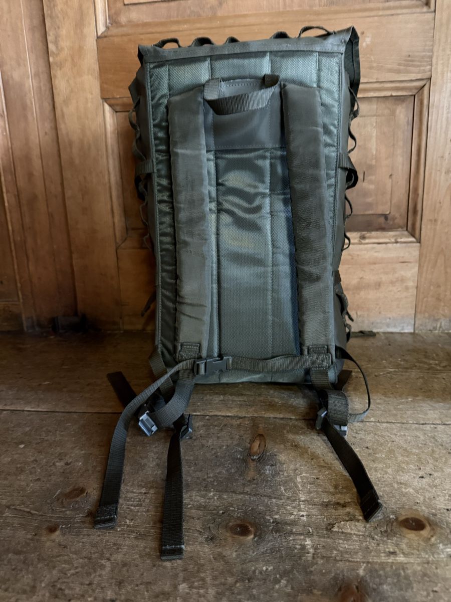 Armée suisse Sacs à dos: Schweizer Armee Militär Kampfrucksack 90 NEU  – Neuf (Voir description) à Quinto par Ticino_69 2