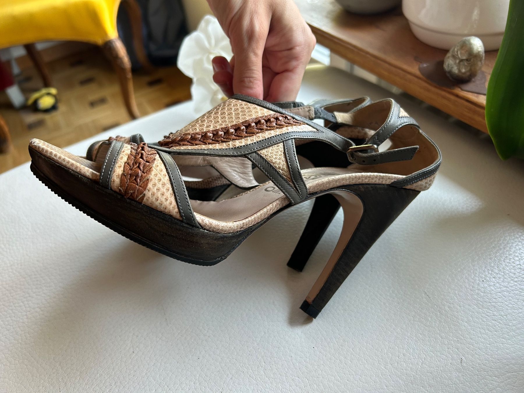 Salvatore Ferragamo Chaussures femmes: Salvatore Ferragamo (37,5) – D'occasion à Rüschlikon par Tey_sl 5