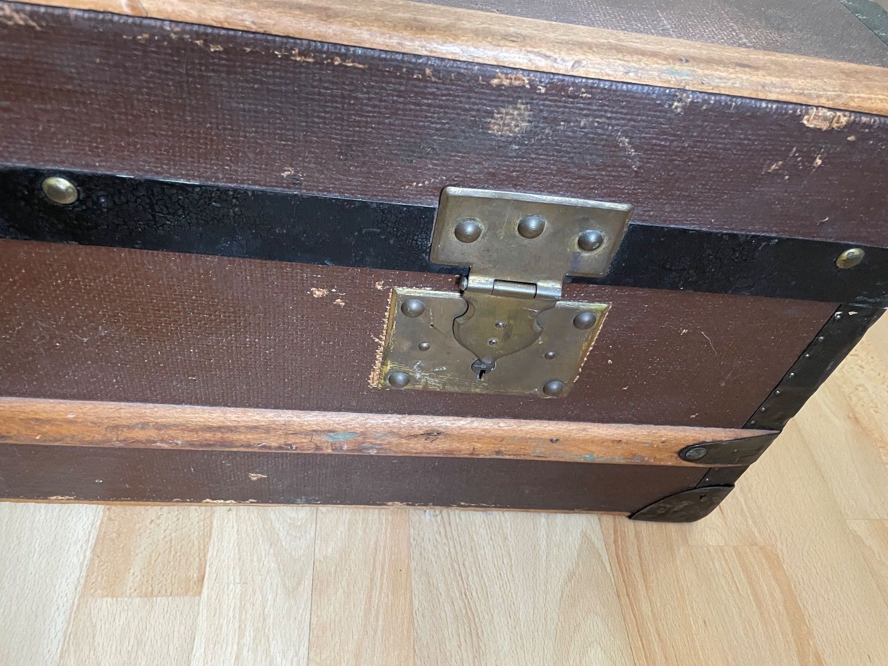 Truhen: Koffer – Gebraucht aus St.Gallen von nat_7n75 7