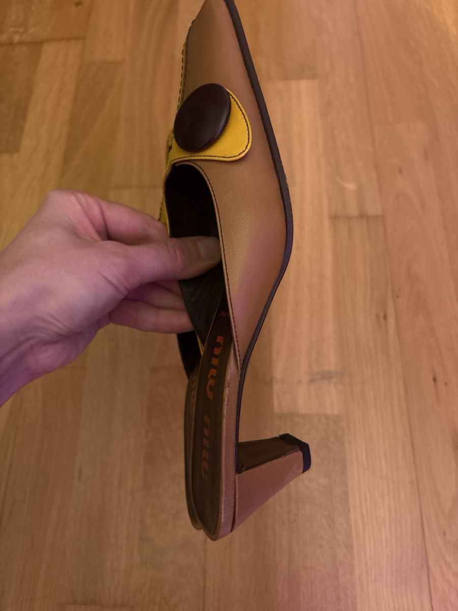 Miu Miu Scarpe da donna: Miu Miu Vintage Clods 90s – Usato da Bern venduto da LoveVintageY2K 6
