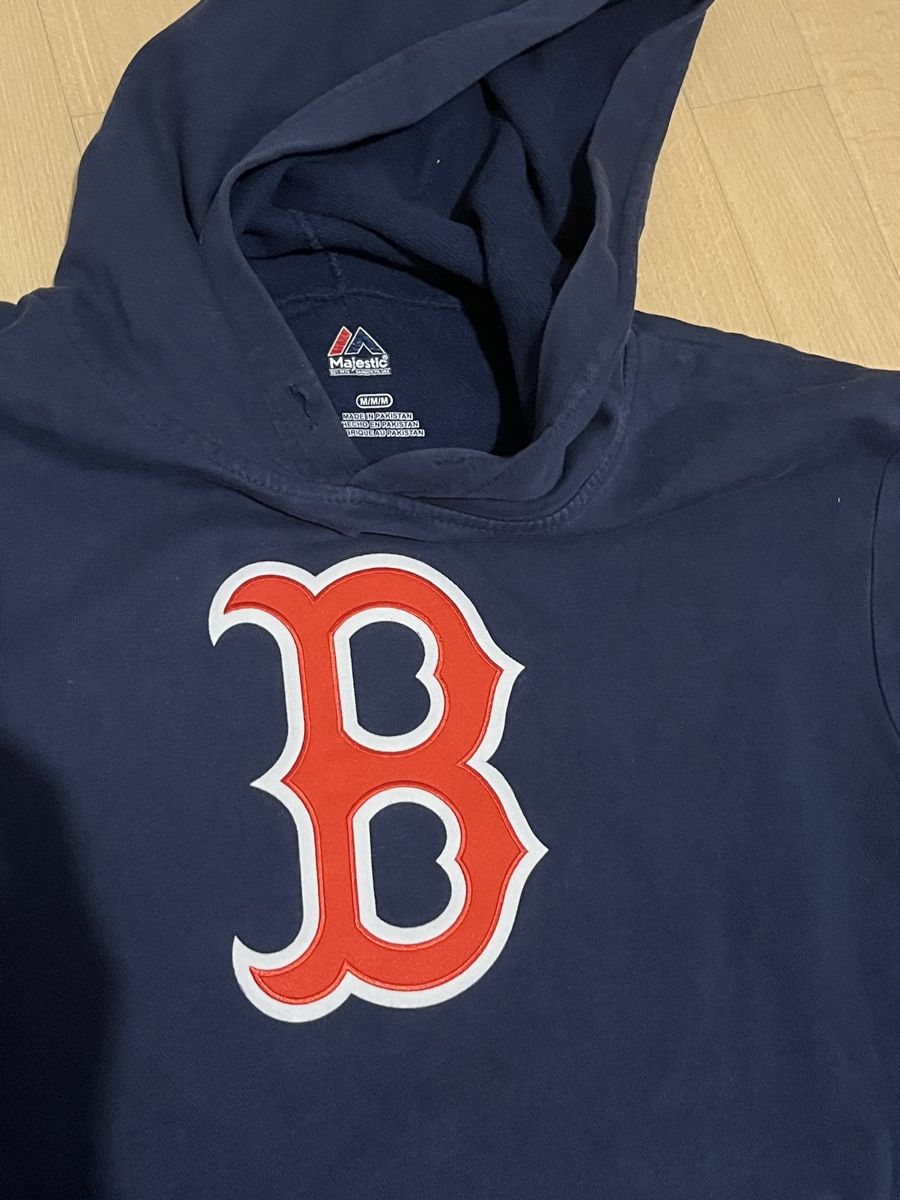 Maglioni & Felpe: Boston Hoodie – Usato da Binningen venduto da fiona_pini 1