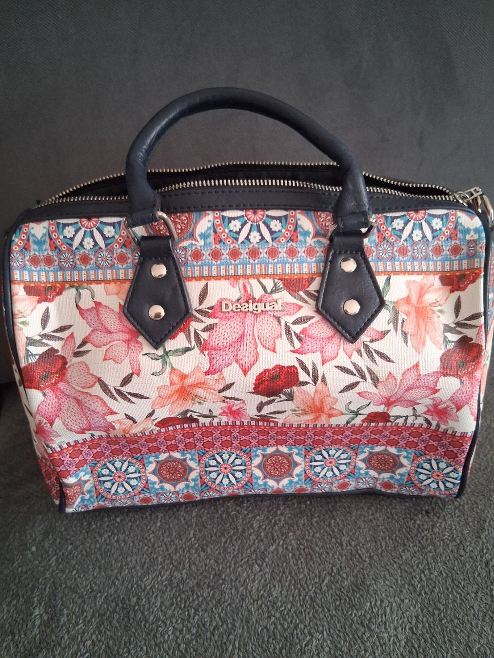 Desigual Borse da donna: Desigual Handtasche – Nuovo (secondo la descrizione) da Wolfenschiessen venduto da Ylvi21