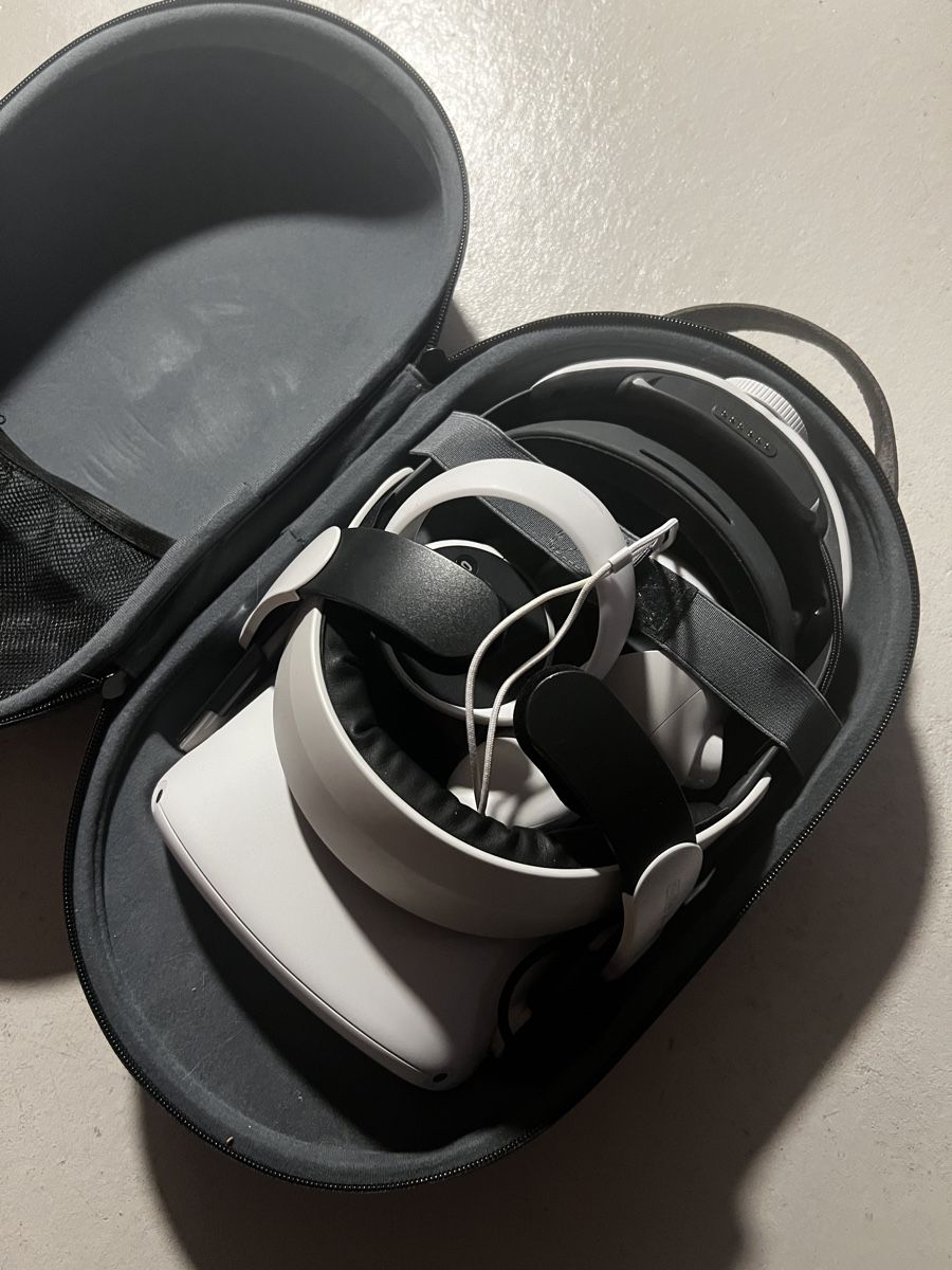 Meta VR Brille: OCULUS Quest 2 256gb + accessories  – Gebraucht aus Zürich von Soudeh_Alice 2