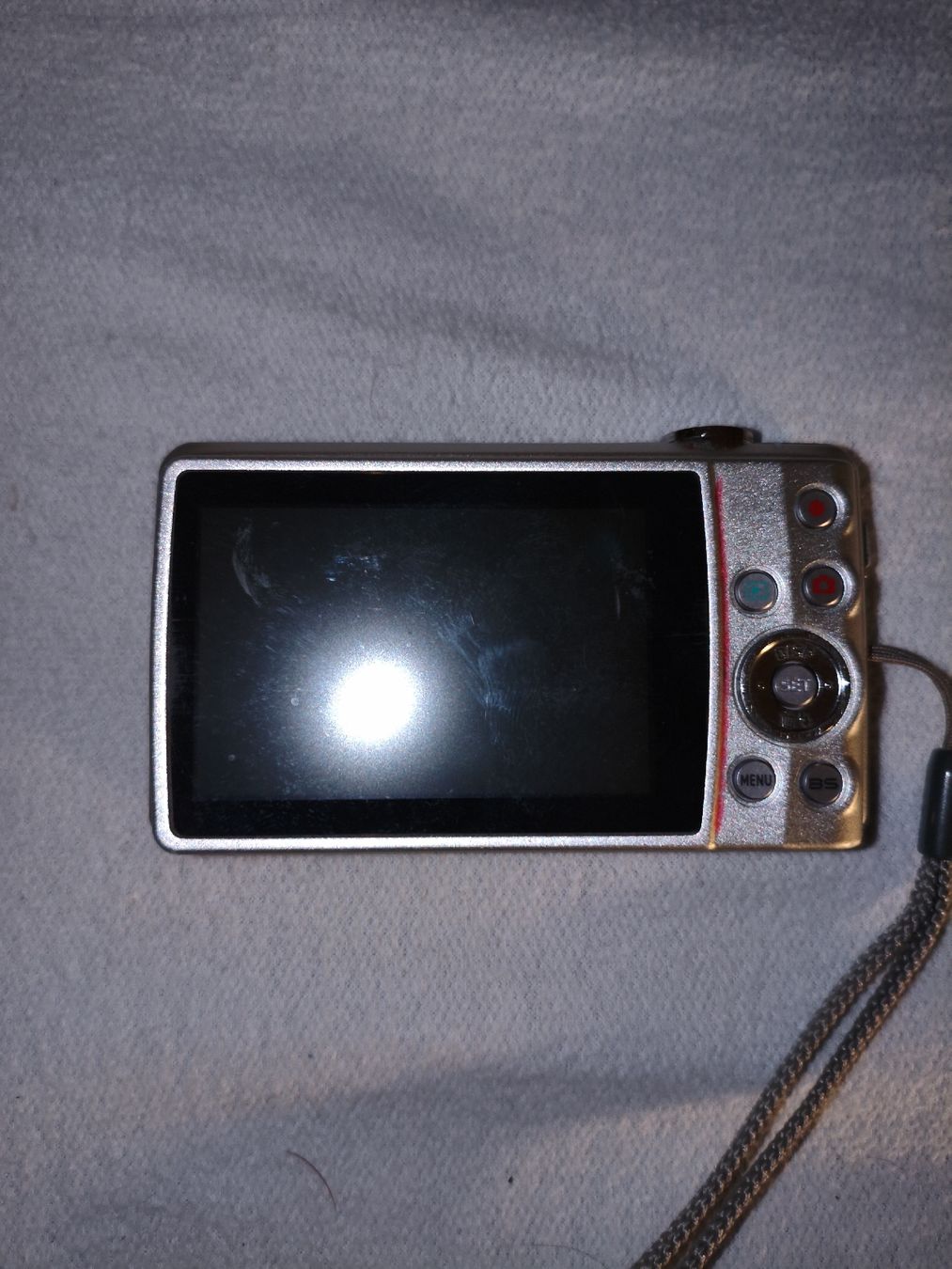 Casio Appareil photo: Casio Exilim EX-Z280 Digital Camera 12.1 Megapixels Silver – Défectueux à Bern par Janick.Spielmann 2