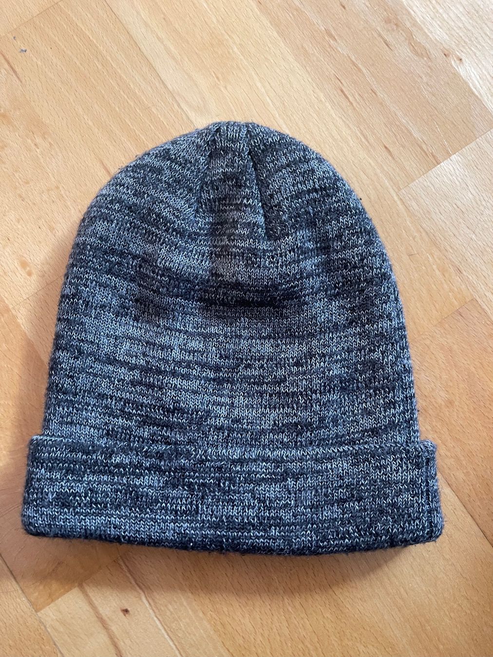 Nike Hüte, Mützen & Caps: Bonnet à revers Nike anthracite – Neu (gemäss Beschreibung) aus Grens von DanielDramon 1
