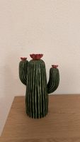 Deko Figur Kaktus grün mit roten Blüten guter Zustand