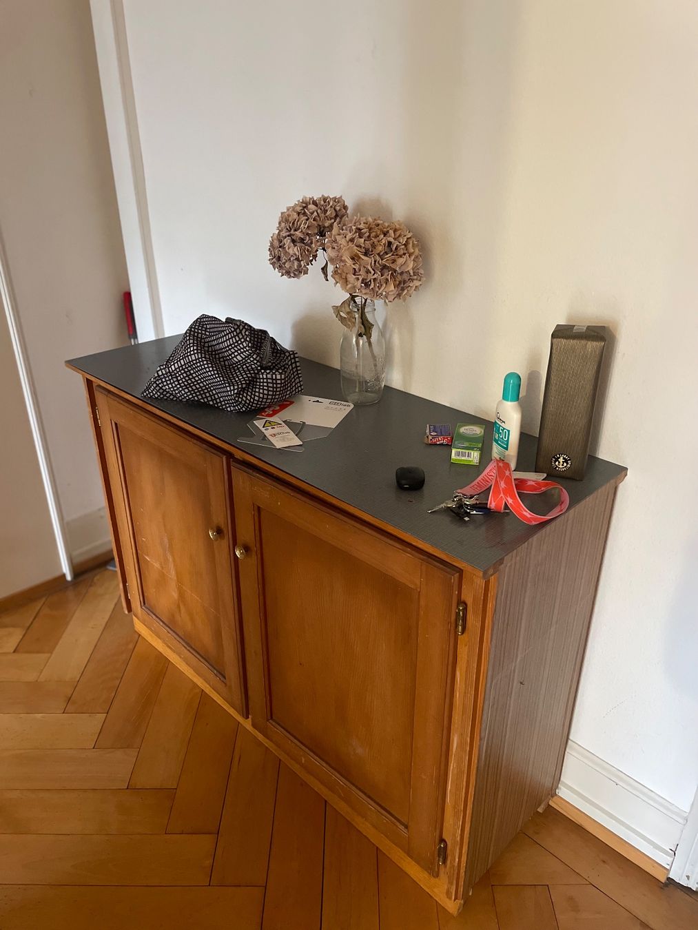 Cassettiere: Retro Sideboard Holz – Usato da Zürich venduto da tesaleim 1