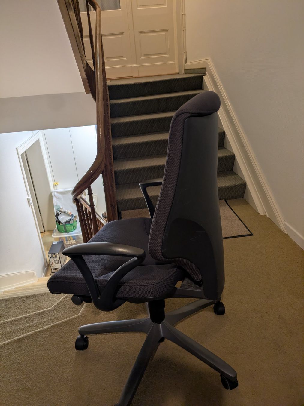 Giroflex Chaises: Bürostuhl Giroflex 64 – D'occasion à St. Gallen par Jmelmuka 3