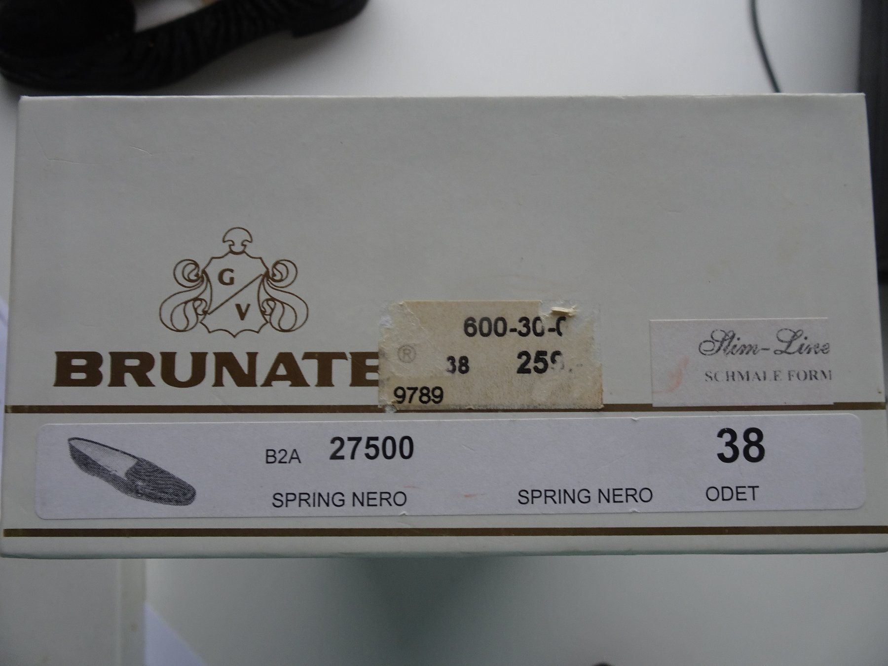 Brunate Scarpe da donna: Eleganter schwarzer Schuh von Brunate – Usato da männedorf venduto da purzelchen 3