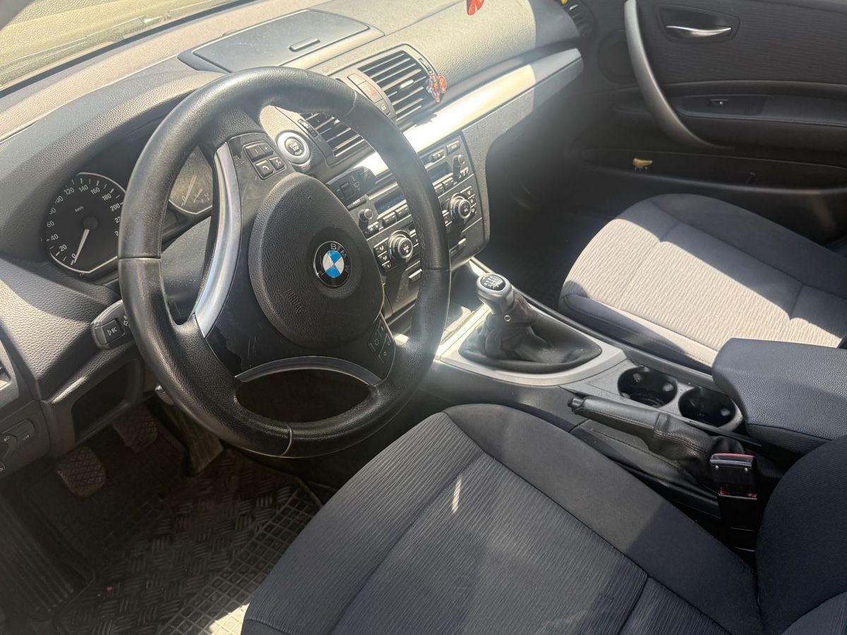 BMW Automobili: BMW 118i Benzin 2010 B05 – Usato da Amriswil venduto da Autocent 7