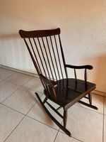 Schaukelstuhl Holz dunkelbraun gebraucht guter Zustand
