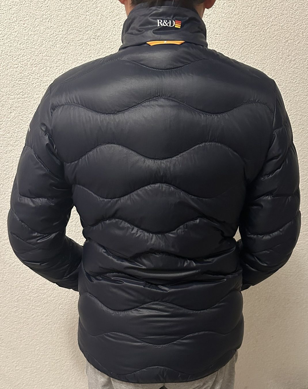 Peak Performance Giacche: Peak Performance Daunenjacke Dunkelblau – Usato da Buochs venduto da enbu27 1