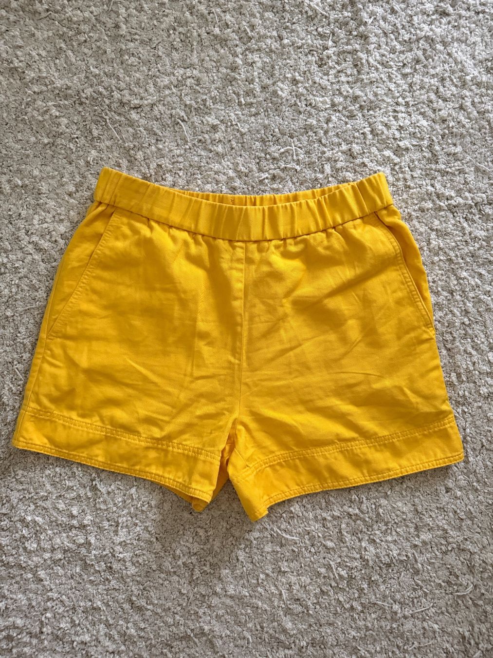 Cos Hosen: Kurzehose COS Gr36 – Gebraucht aus Küsnacht ZH von nat_m97w
