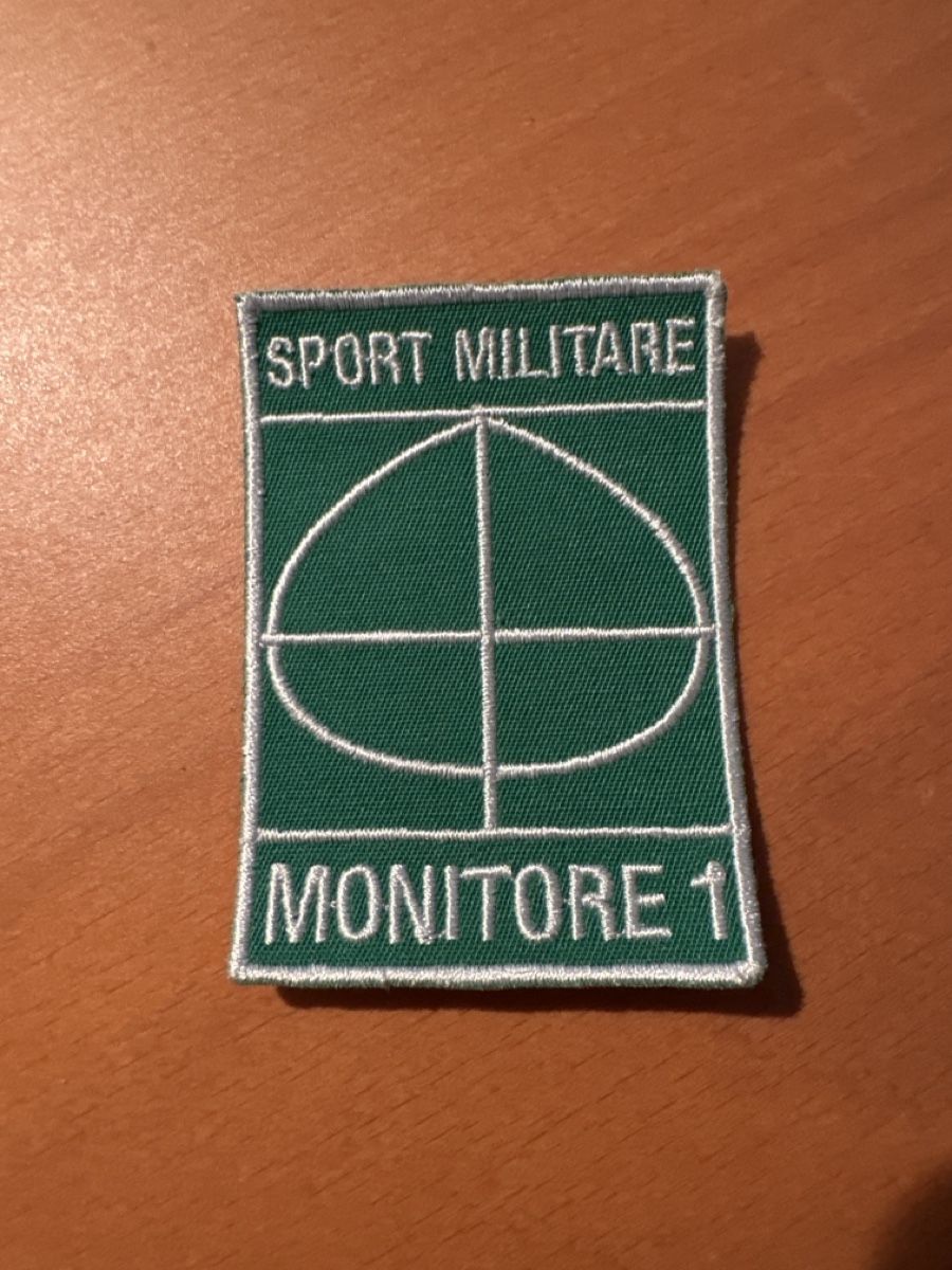 Schweizer Armee Toppe: Armee sport – Usato da Morbio Inferiore venduto da Ecod
