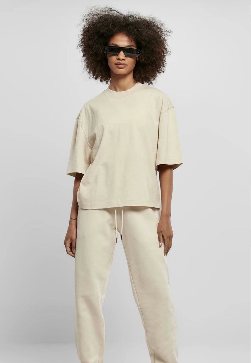 T-shirt: T-Shirt oversized – Usato da Pfäffikon ZH venduto da Purple_Jersey