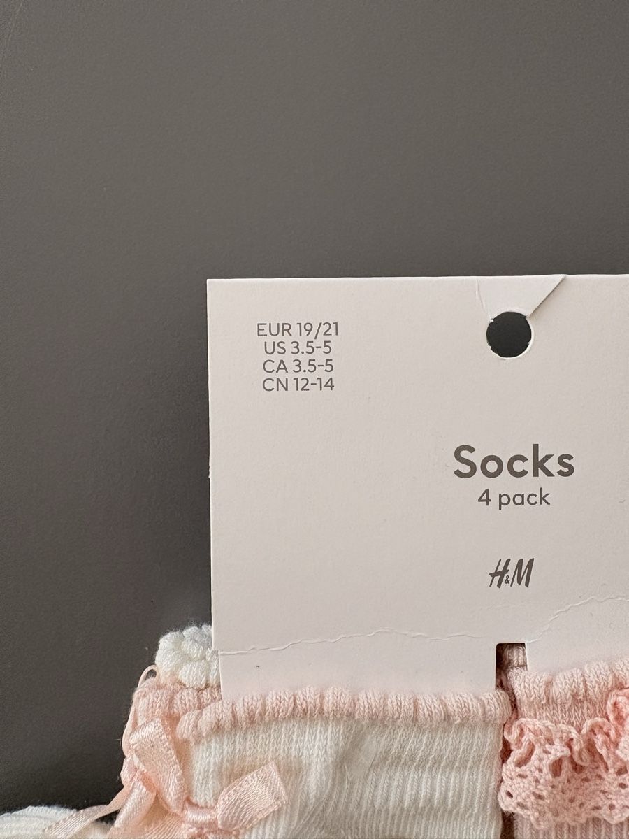 H&M Calze per bambini: Socks Newborn H&M x4, Grösse 19/21 – Nuovo e nell'imballaggio originale da St. Gallen venduto da Sonja-SG 1