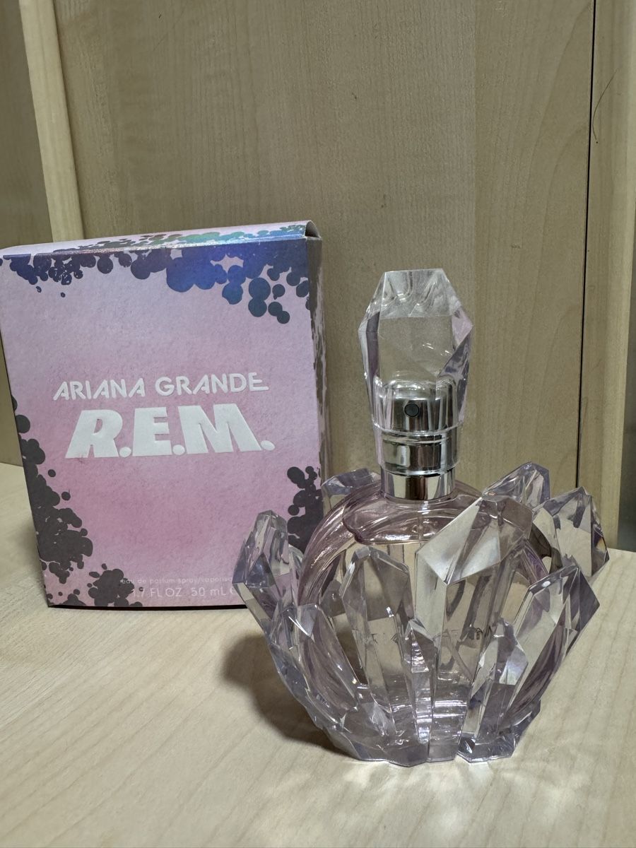 Profumi & Eau de Toilette: Ariana Grande R.E.M – Nuovo (secondo la descrizione) da Benglen venduto da Shamily 2