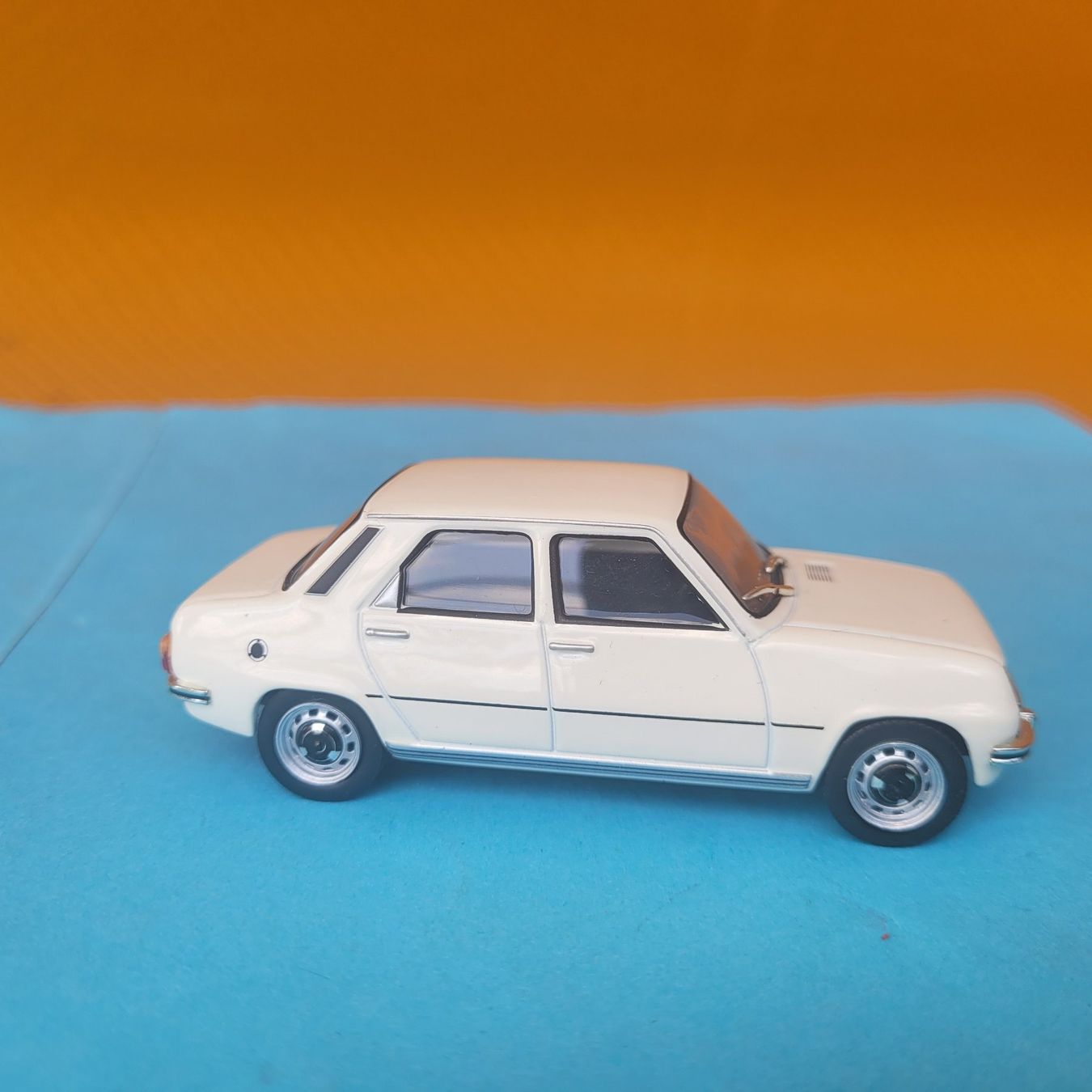 Renault Modellini d'auto: Renault Siete (Renault 7 - version espagnole) – Usato da Domdidier venduto da Bimbo57 4