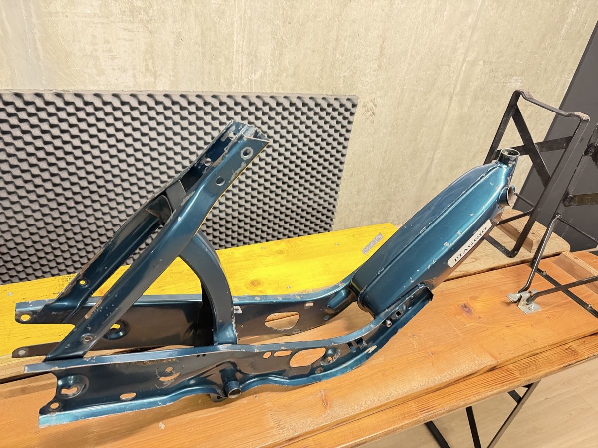 Piaggio Ciclomotori: Cadre Piaggio Ciao – Difettoso da Les Acacias venduto da Alfredani 1