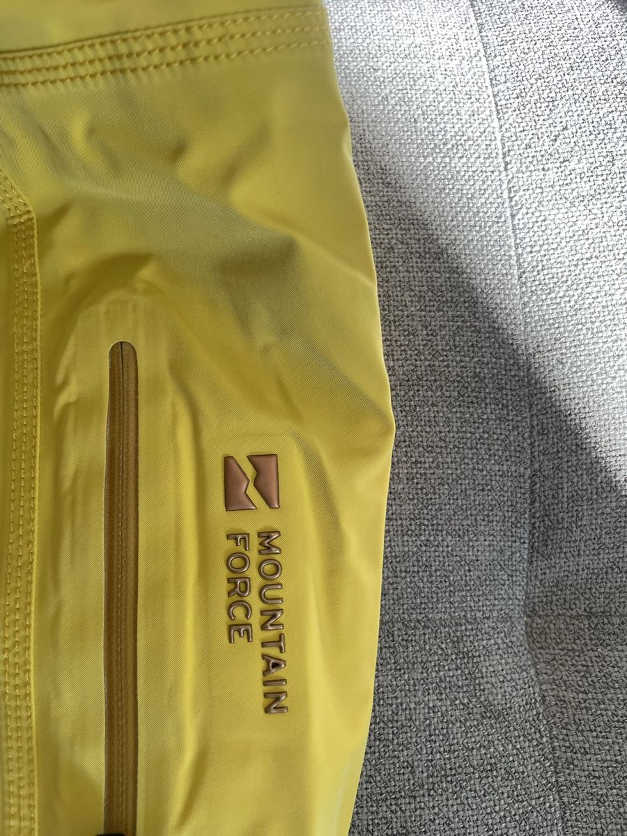 Completi, tute sportive e funzionali: Ski Anzug ( unisex ) – Usato da Oftringen venduto da adi_8m8v 4