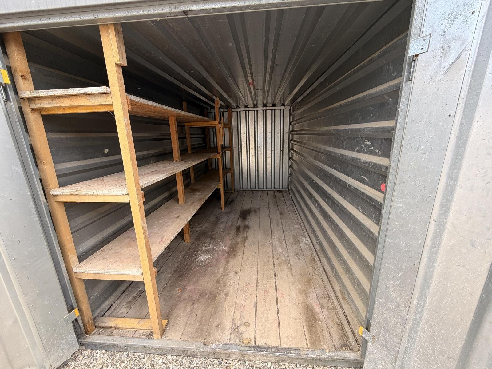 Baucontainer: Blechcontainer, Metall-Baracke, Material-Container WERAG AG – Gebraucht aus luterbach von boxster4 3