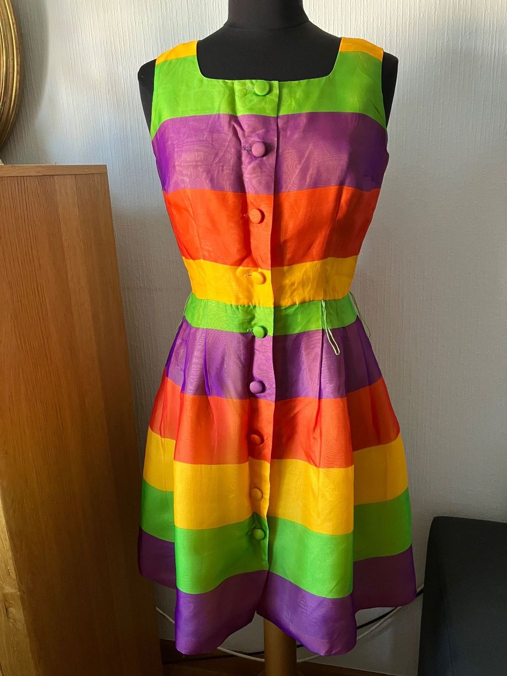 Vestiti: Mini robe vintage é rayures  100% soie,  LIZ CLAIBORNE – Usato da Peseux venduto da CharmeCommerce 2
