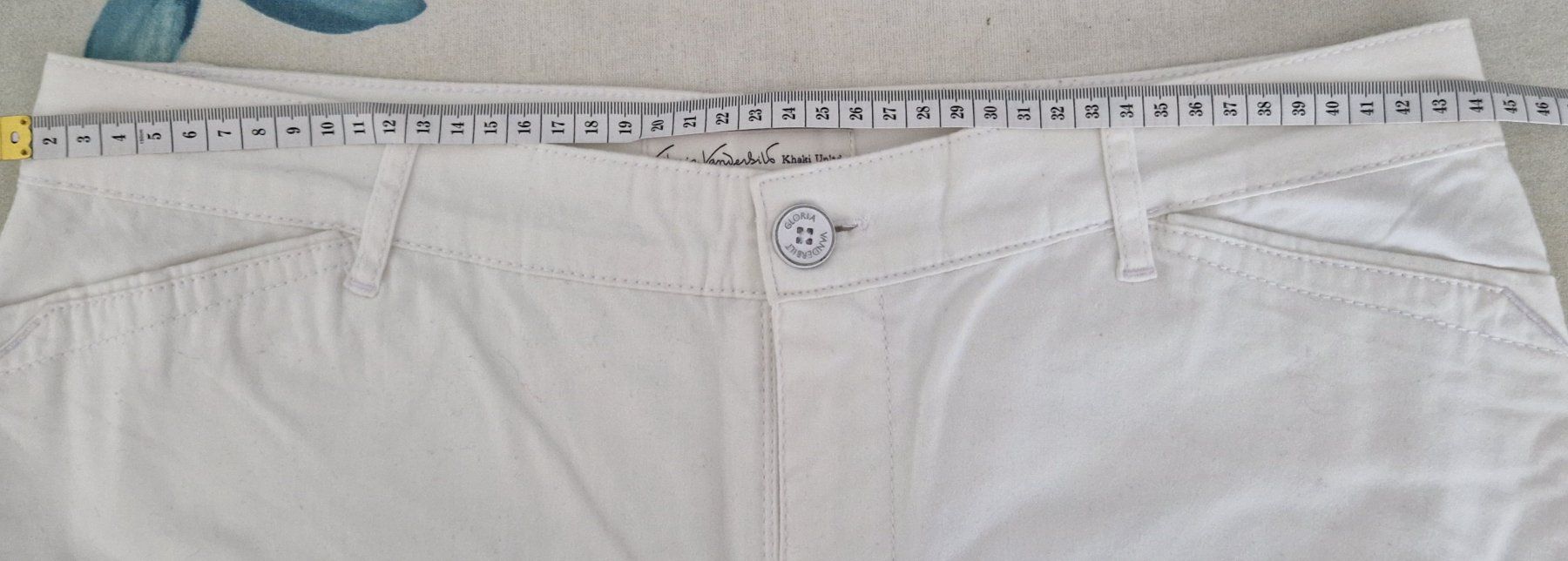 Pantaloni: Pantalon grandeur XL – Usato da Couvet venduto da Pioune 1